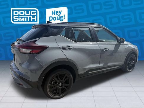 Used 2023 Nissan Kicks SR w/ SR Premium Package image 4