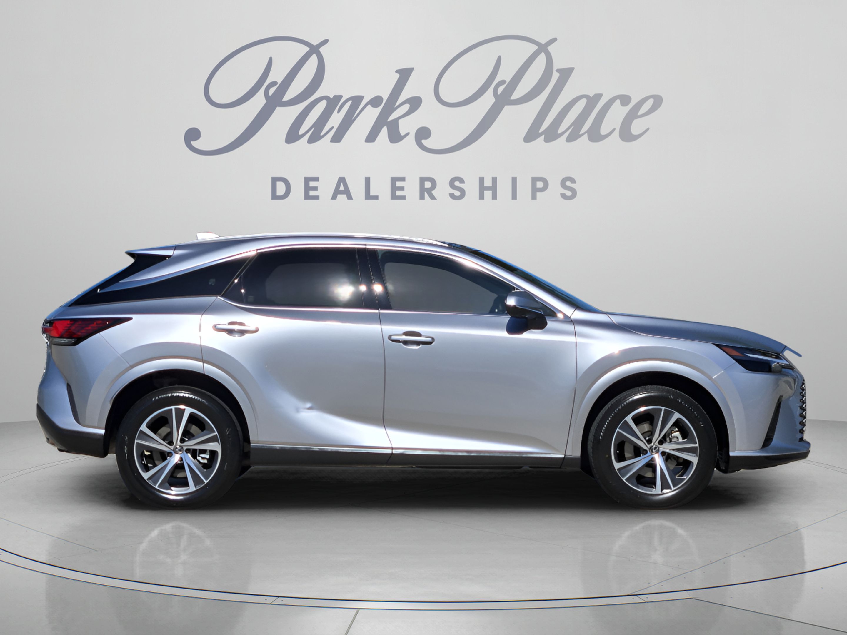 Used 2025 Lexus RX 350 Premium w/ Accessory Package (Z1) FWD image 6