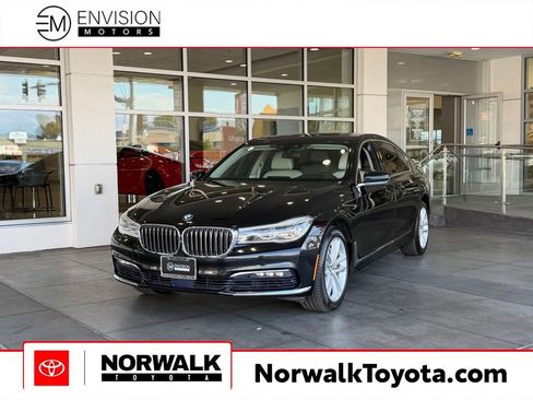 Used 2016 BMW 750i RWD image 1