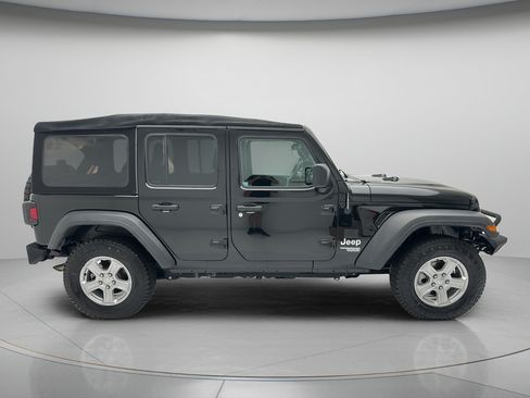 Used 2018 Jeep Wrangler Unlimited Sport S AWD/4WD image 6