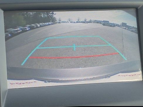 Used 2017 Toyota Camry SE image 25