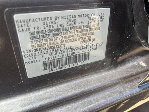 Used 2025 Nissan Versa SV FWD image 25