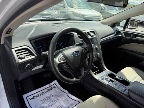 Used 2019 Ford Fusion S image 10