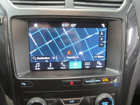 Used 2019 Ford Explorer XLT w/ Equipment Group 202A image 41