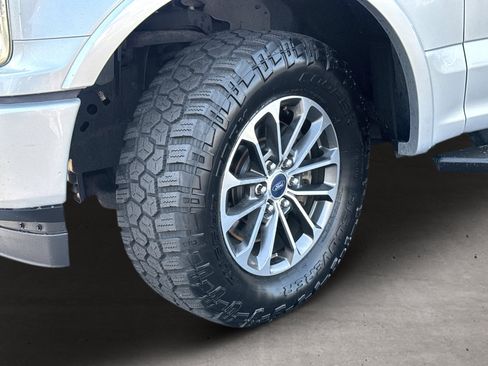 Used 2018 Ford F150 XLT w/ Equipment Group 302A Luxury AWD/4WD image 23