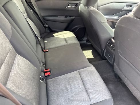 Used 2025 Nissan Rogue SV FWD image 25