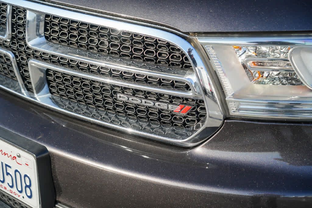 Used 2019 Dodge Durango SXT w/ 3rd Row Seating Group RWD image 3