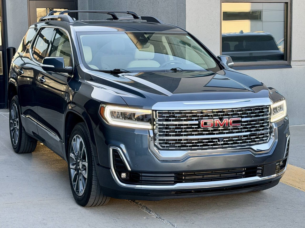 Used 2020 GMC Acadia Denali w/ Trailering Package AWD/4WD image 7