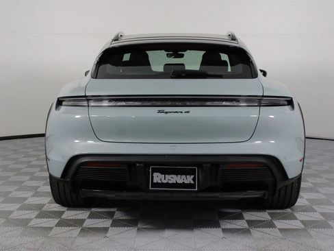 Used 2025 Porsche Taycan 4 Cross Turismo image 6