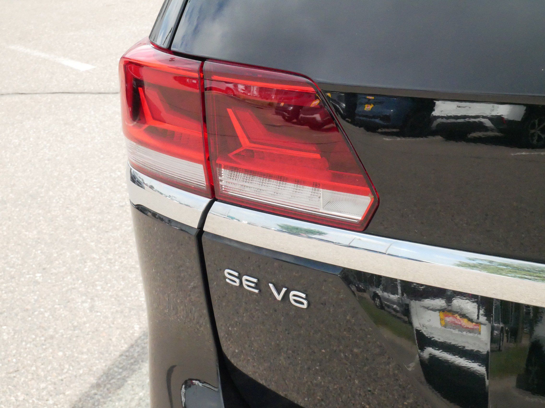 Used 2021 Volkswagen Atlas SE w/ Panoramic Sunroof Package AWD/4WD image 17