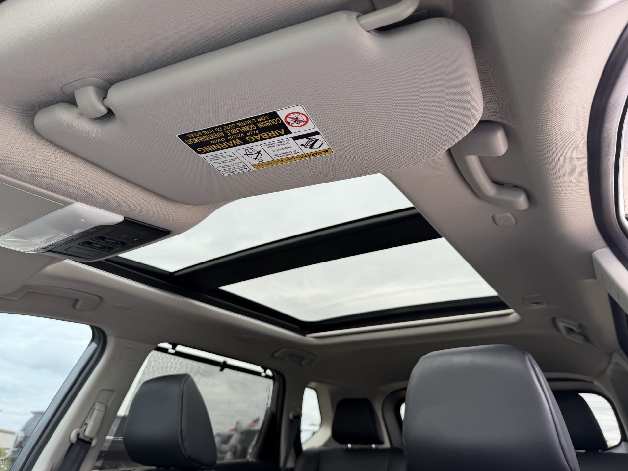 Used 2024 Nissan Rogue SV w/ SV Premium Package FWD image 22