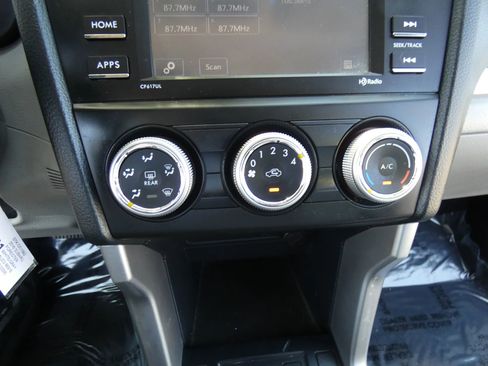 Used 2016 Subaru Forester 2.5i w/ Alloy Wheel Package image 60