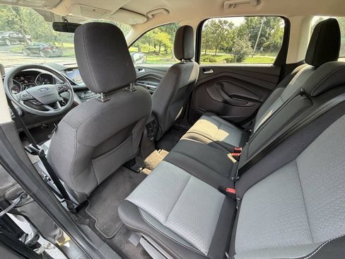 Used 2018 Ford Escape SE w/ SE Sync 3 Package FWD image 7