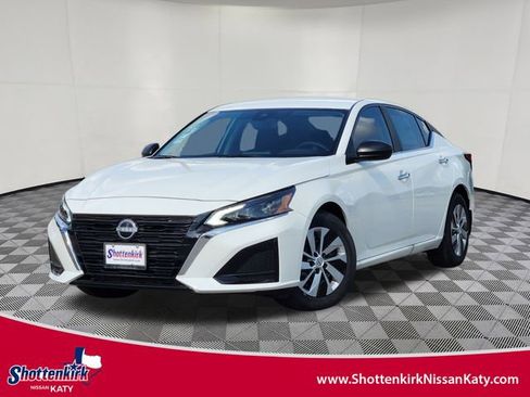 New 2025 Nissan Altima 2.5 S image 1