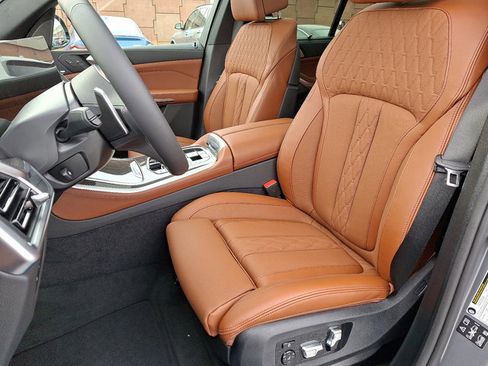 New 2026 BMW X5 M60i image 9