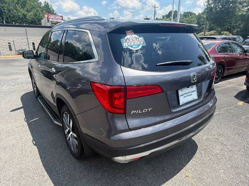 Used 2017 Honda Pilot Touring image 5