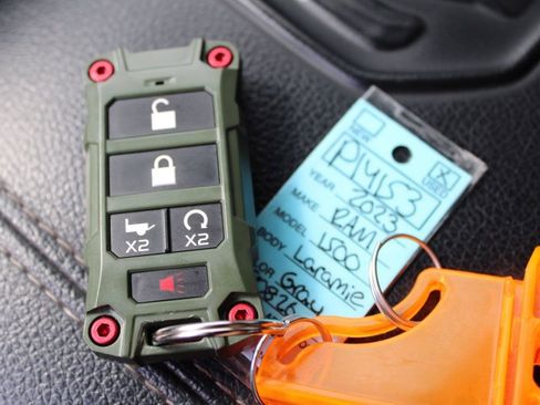 Used 2023 RAM 1500 Laramie image 32