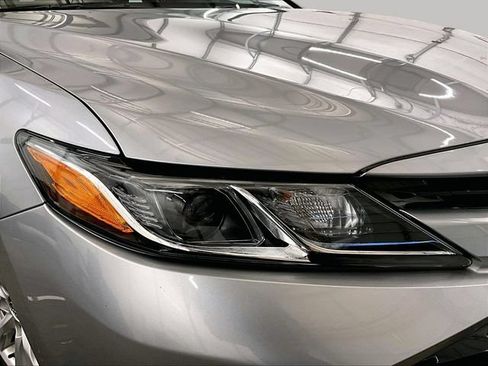 Used 2019 Toyota Camry LE w/ Convenience Package FWD image 27
