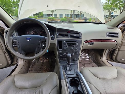 Used 2003 Volvo V70 AWD/4WD image 17