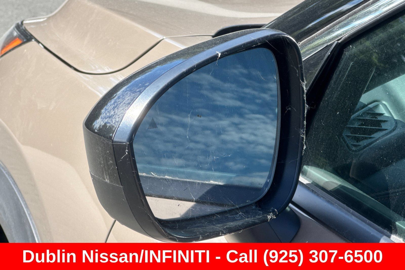 Used 2025 Nissan Rogue SV AWD/4WD image 55