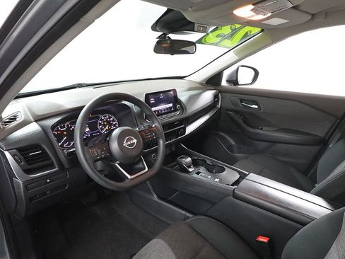 Used 2023 Nissan Rogue SV image 13