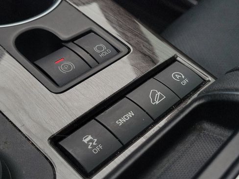 Used 2021 Toyota Highlander Platinum image 37