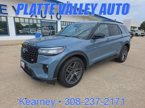 Used 2025 Ford Explorer ST AWD/4WD image 1