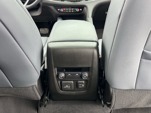 Used 2024 Buick Enclave Essence w/ Experience Buick Package image 38