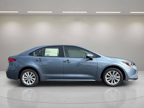 New 2026 Toyota Corolla LE FWD image 3