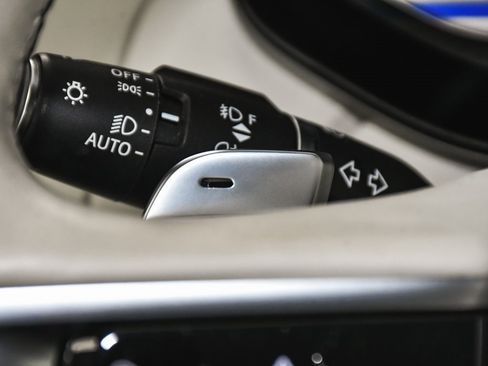 Used 2023 Land Rover Range Rover SE image 43