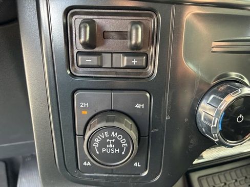 Used 2025 Ford F150 Raptor AWD/4WD image 41