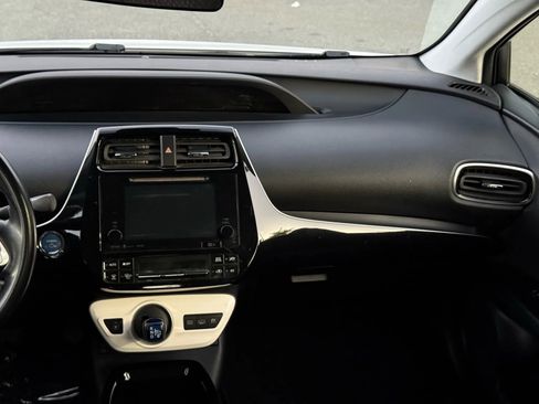 Used 2018 Toyota Prius Prime Plus w/ Carpet Mat Package image 29