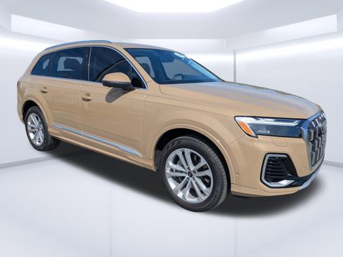 Certified 2025 Audi Q7 2.0T Premium Plus image 1