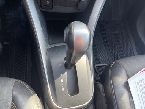 Used 2019 Chevrolet Trax LT w/ LT Convenience Package image 16