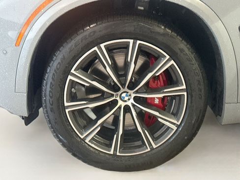 Used 2026 BMW X5 xDrive40i w/ Executive Package image 26