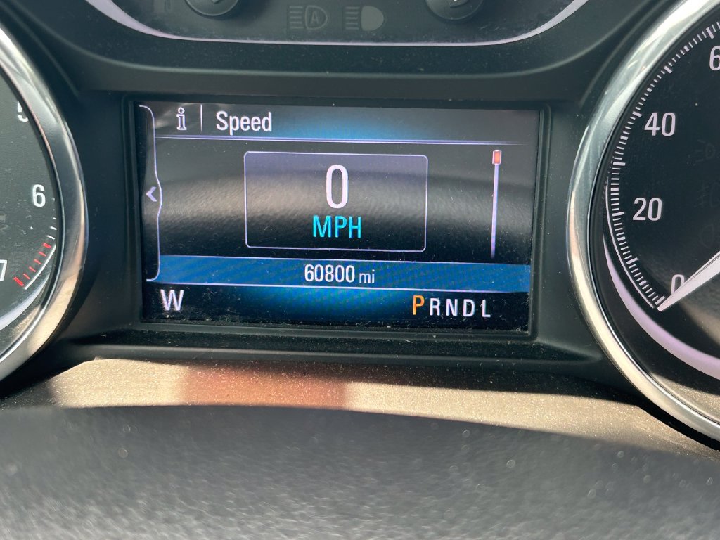 Used 2019 Buick Envision Essence FWD image 32