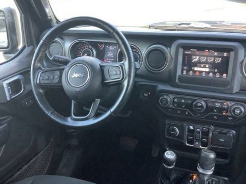 Certified 2022 Jeep Wrangler Unlimited Sport AWD/4WD image 16