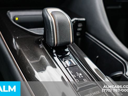 Used 2024 Toyota Crown XLE image 46