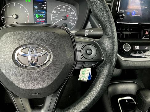 Used 2024 Toyota Corolla LE FWD image 13