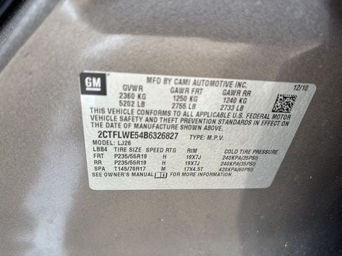 Used 2011 GMC Terrain SLT FWD image 27