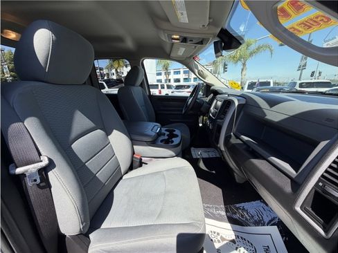 Used 2015 RAM 1500 Express image 31