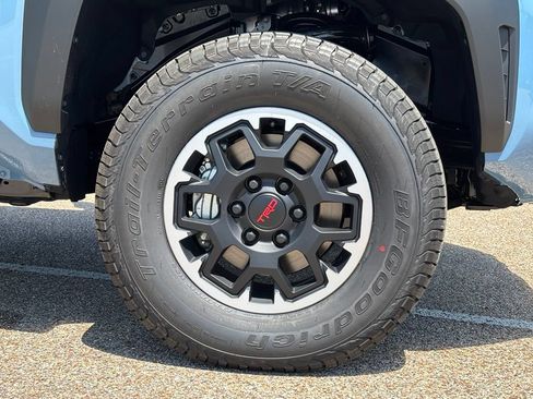 New 2026 Toyota Tacoma TRD Off-Road AWD/4WD image 8