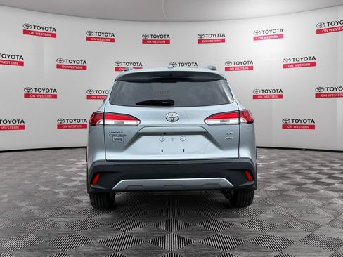 Used 2023 Toyota Corolla Cross LE w/ Moonroof Package AWD/4WD image 6