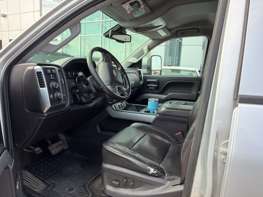 Used 2015 Chevrolet Silverado 2500 LTZ w/ Duramax Plus Package AWD/4WD image 13