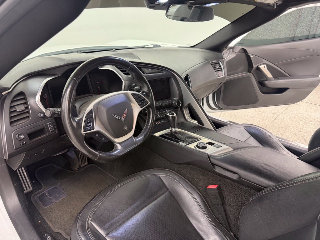 Used 2019 Chevrolet Corvette Stingray Convertible w/ Carbon Flash Badge Package RWD image 16