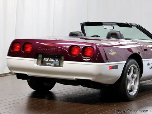Used 1995 Chevrolet Corvette Convertible RWD image 18