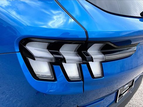 Certified 2025 Ford Mustang Mach-E Premium RWD image 27