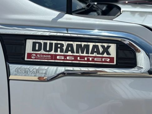 Used 2023 GMC Sierra 3500 Denali w/ Denali Ultimate Package AWD/4WD image 10
