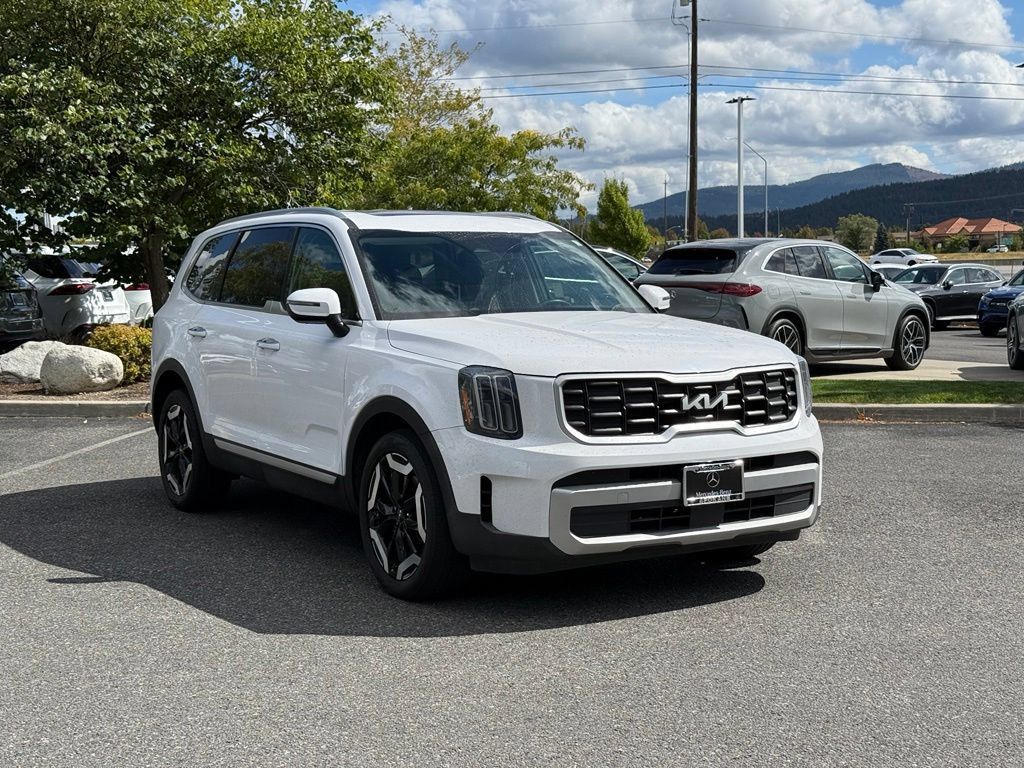 Used 2024 Kia Telluride S w/ S Sunroof Package AWD/4WD image 1