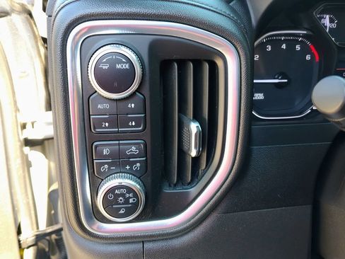 Used 2022 GMC Sierra 1500 SLT w/ SLT Premium Package AWD/4WD image 31